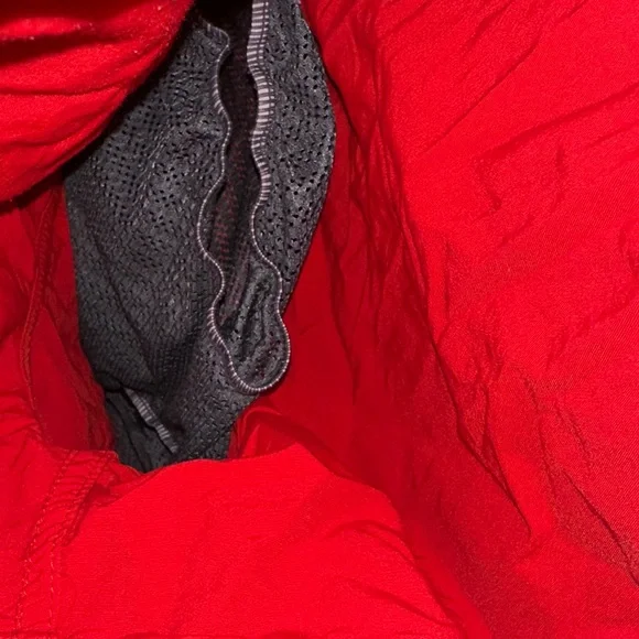 Patagonia Vibrant Red Shorts - Picture 6 of 6